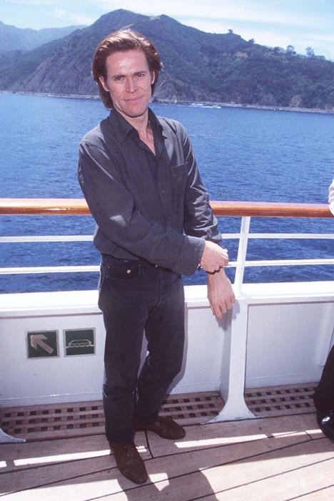 Willem Dafoe at event of Greitis 2: laivo uzgrobimas (1997)