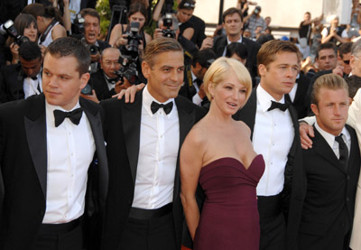 Brad Pitt, George Clooney, Ellen Barkin, Matt Damon and Scott Caan at event of Ocean's Thirteen (2007)