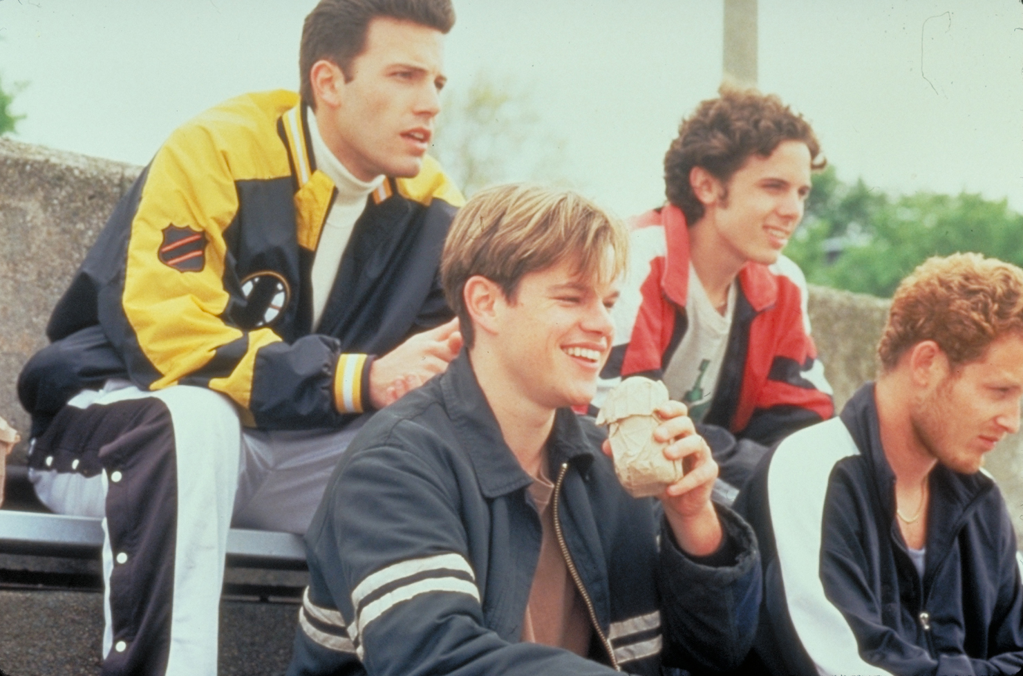 Still of Ben Affleck, Matt Damon, Casey Affleck and Cole Hauser in Gerasis Vilas Hantingas (1997)
