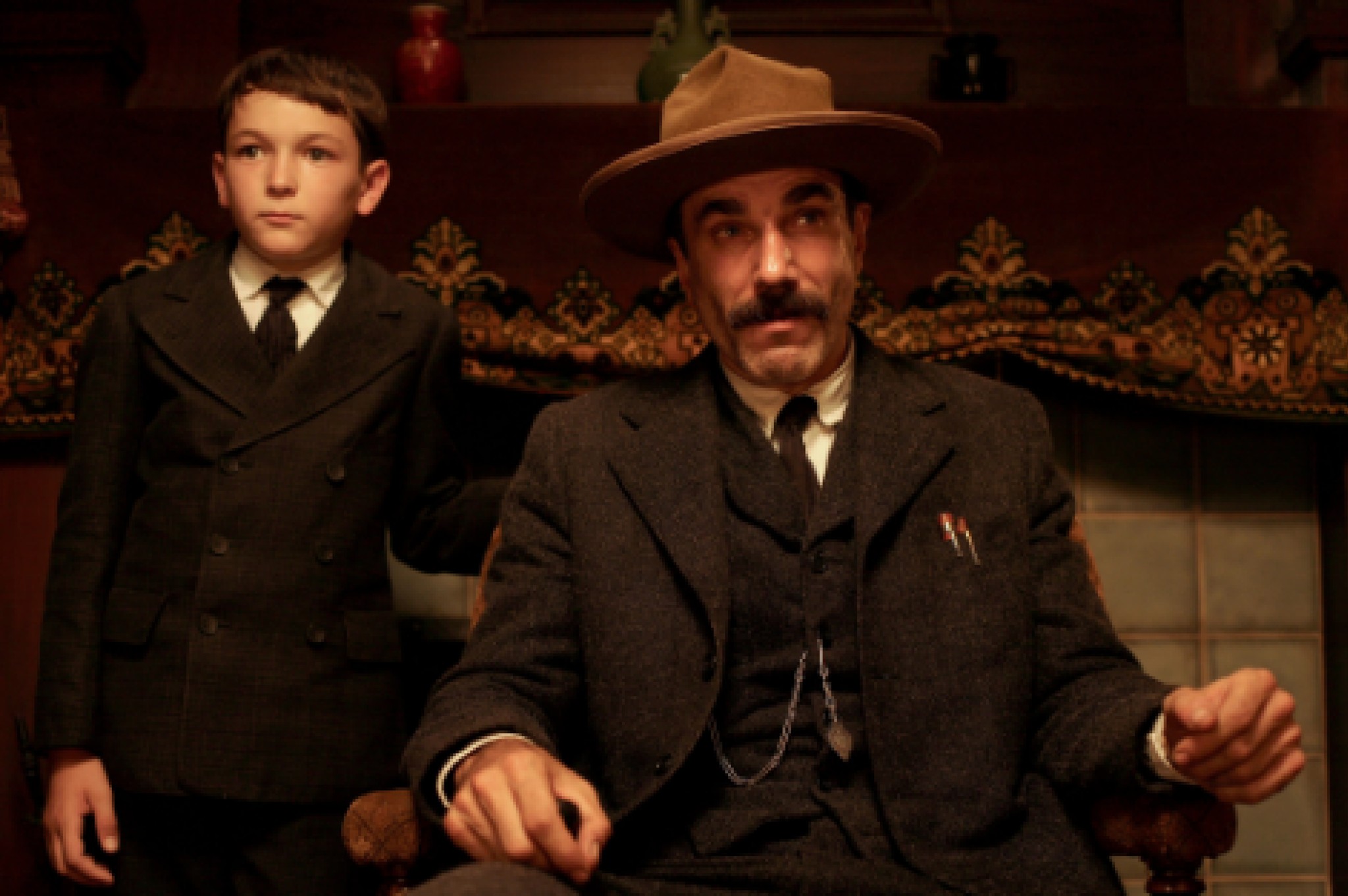 Still of Daniel Day-Lewis and Dillon Freasier in Bus kraujo (2007)