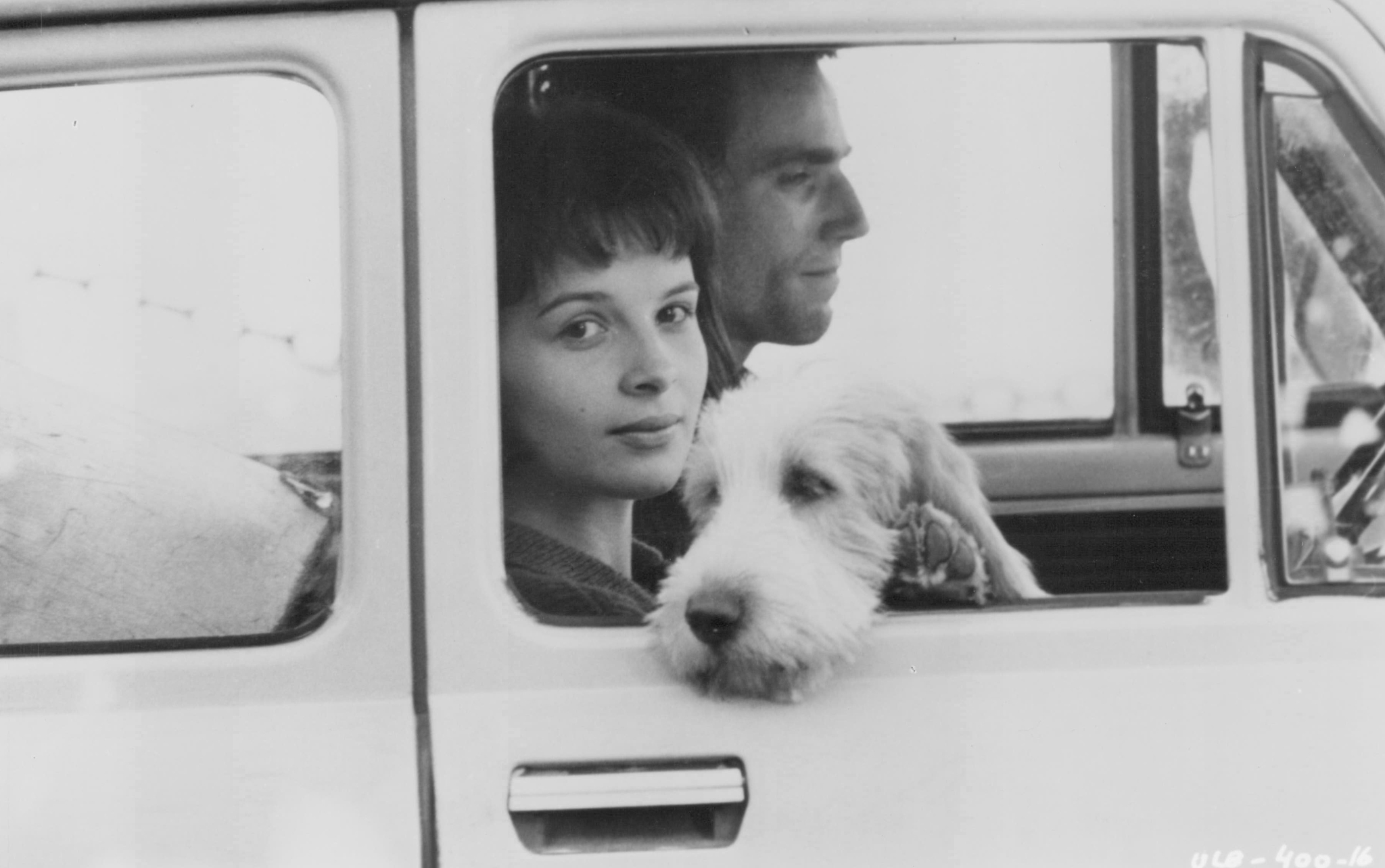 Still of Juliette Binoche and Daniel Day-Lewis in The Unbearable Lightness of Being (1988)