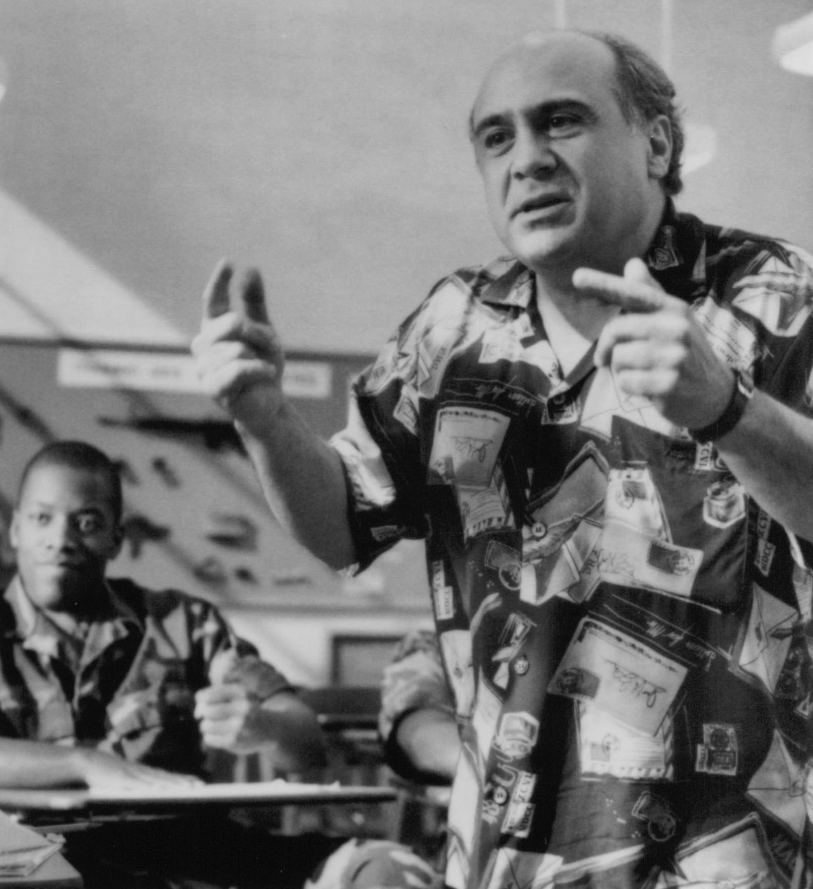 Still of Danny DeVito and Kadeem Hardison in Renaissance Man (1994)