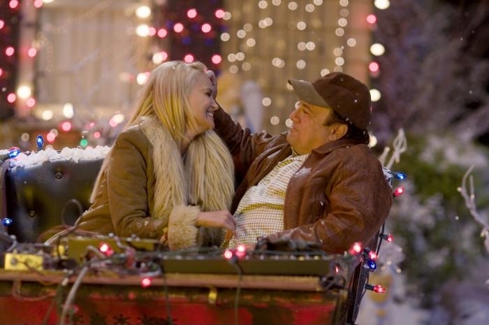 Still of Danny DeVito and Kristin Chenoweth in Milijonas sventiniu lempuciu (2006)