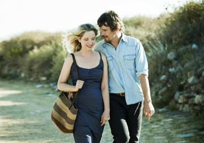 Still of Ethan Hawke and Julie Delpy in Pries vidurnakti (2013)