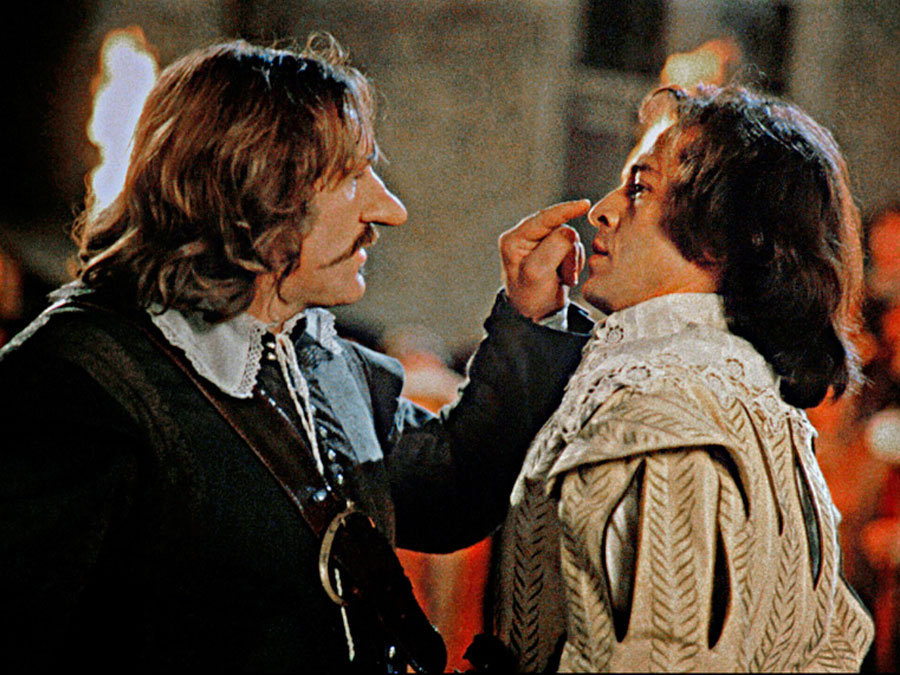 Still of Gérard Depardieu in Cyrano de Bergerac (1990)