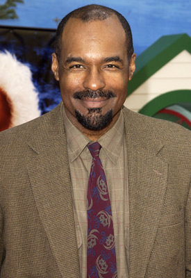 Michael Dorn at event of The Santa Clause 2 (2002)
