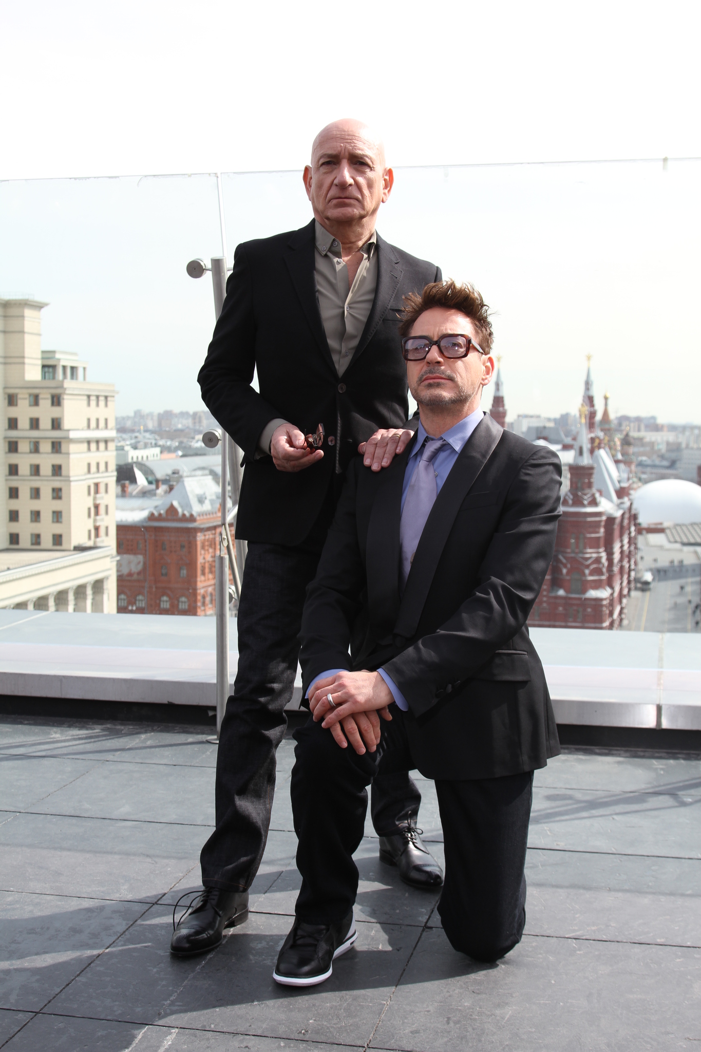 Robert Downey Jr. and Ben Kingsley at event of Gelezinis zmogus 3 (2013)