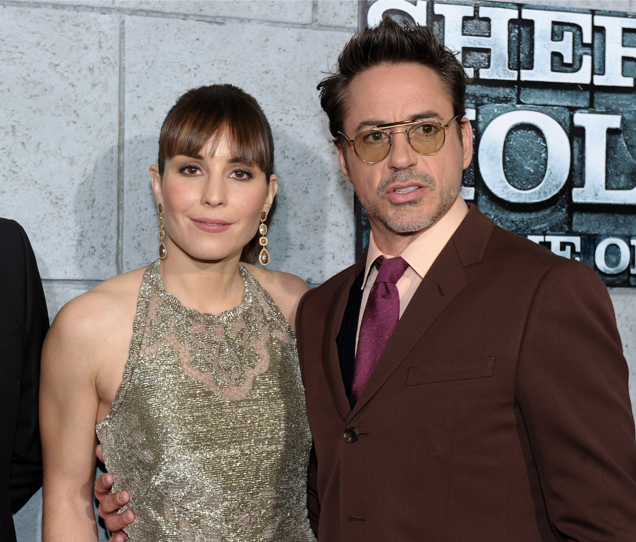 Robert Downey Jr. and Noomi Rapace at event of Serlokas Holmsas: Seseliu zaidimas (2011)