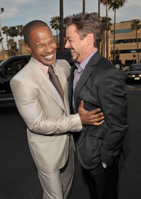 Robert Downey Jr. and Jamie Foxx at event of The Soloist (2009)
