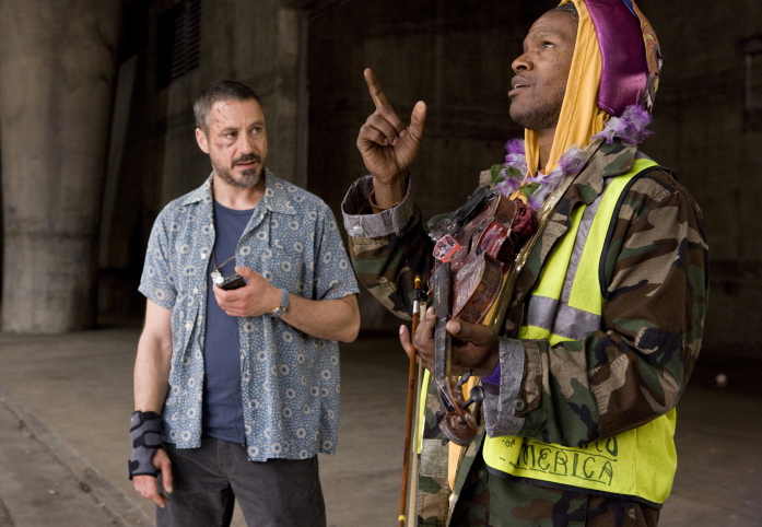 Still of Robert Downey Jr. and Jamie Foxx in The Soloist (2009)