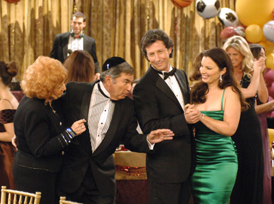 Fran Drescher, Rachel Hunter, Mort Drescher, Charles Shaughnessy and Sylvia Drescher at event of Living with Fran (2005)