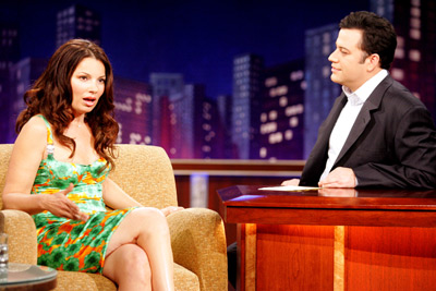 Fran Drescher and Jimmy Kimmel at event of Jimmy Kimmel Live! (2003)