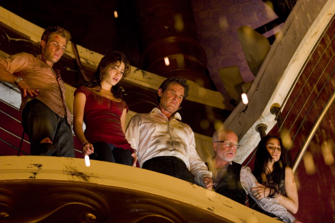 Still of Richard Dreyfuss, Kurt Russell, Emmy Rossum, Mía Maestro and Mike Vogel in Poseidon (2006)