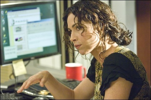 Still of Minnie Driver in The Riches (2007)