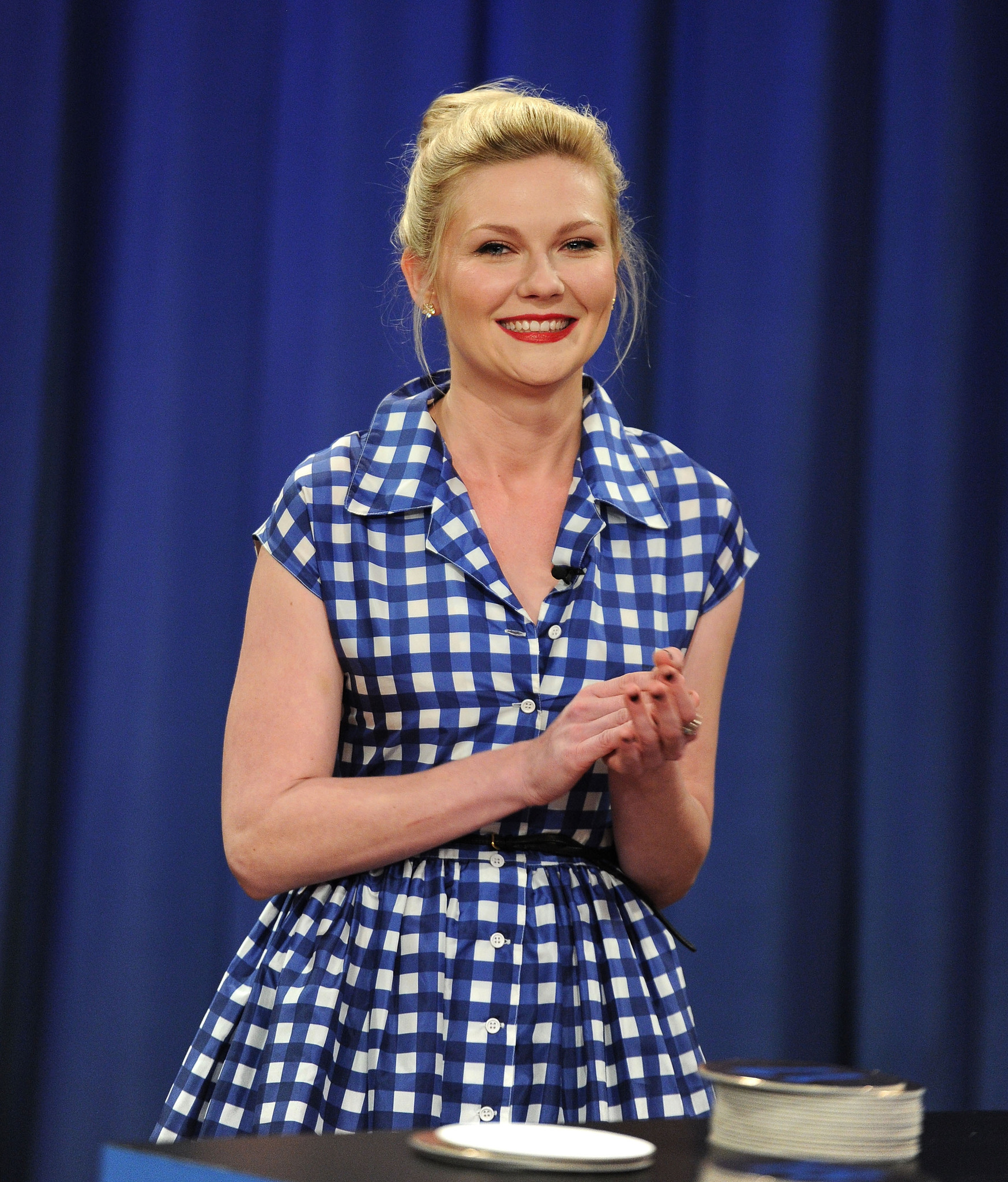 Kirsten Dunst at event of Late Night with Jimmy Fallon (2009)