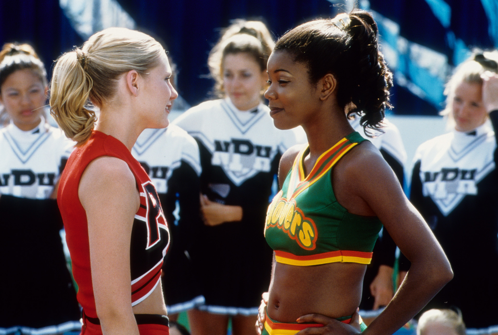 Still of Kirsten Dunst and Gabrielle Union in Bring It On (2000)