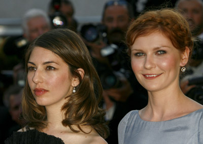 Kirsten Dunst and Sofia Coppola at event of Marie Antoinette (2006)