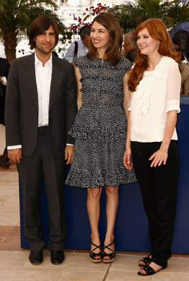 Kirsten Dunst, Sofia Coppola and Jason Schwartzman at event of Marie Antoinette (2006)