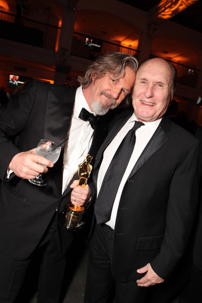 Jeff Bridges and Robert Duvall at event of The 82nd Annual Academy Awards (2010)