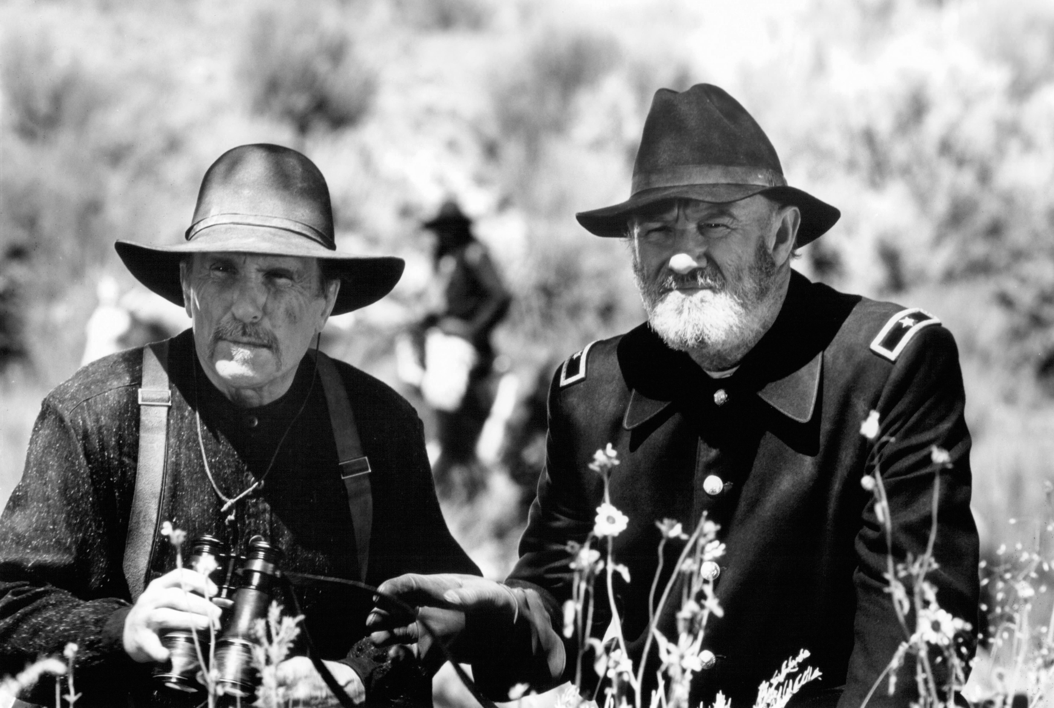 Still of Robert Duvall and Gene Hackman in Geronimo: An American Legend (1993)