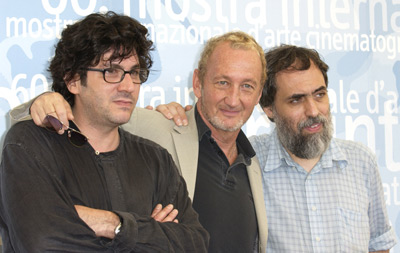 Robert Englund, Daniele Ciprì and Franco Maresco at event of Il ritorno di Cagliostro (2003)