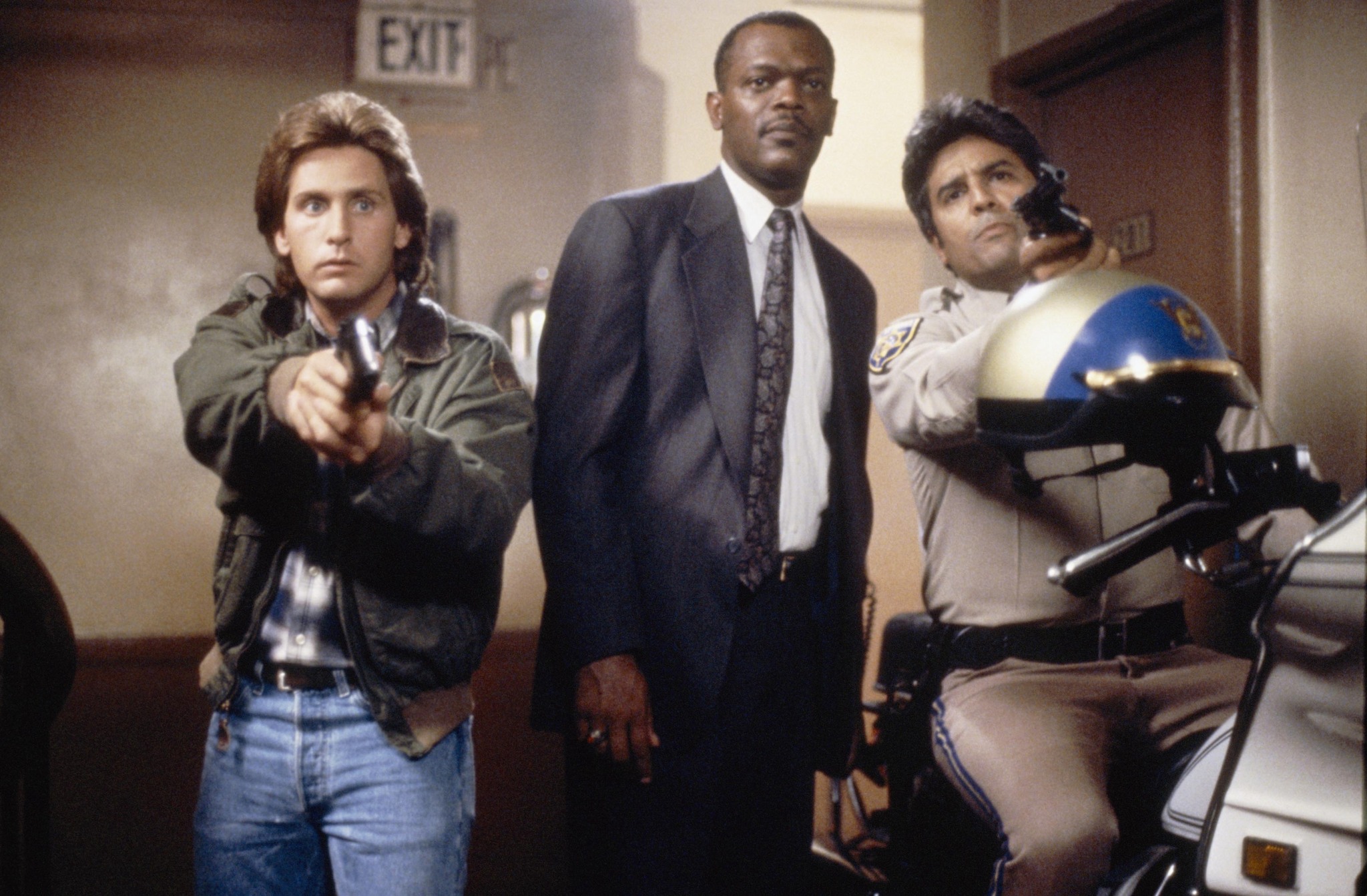 Still of Samuel L. Jackson, Emilio Estevez and Erik Estrada in Loaded Weapon 1 (1993)