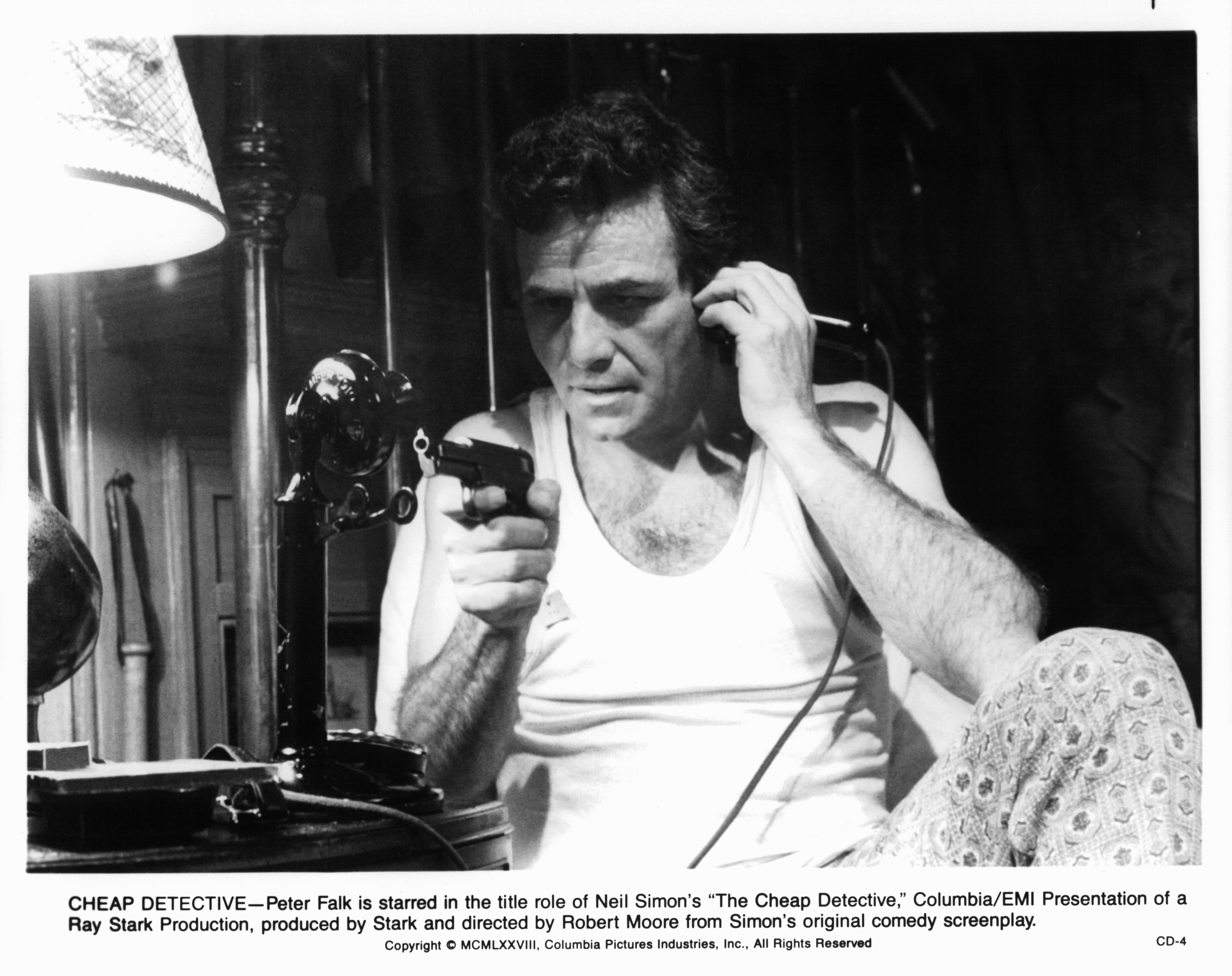 Still of Peter Falk in The Cheap Detective (1978)