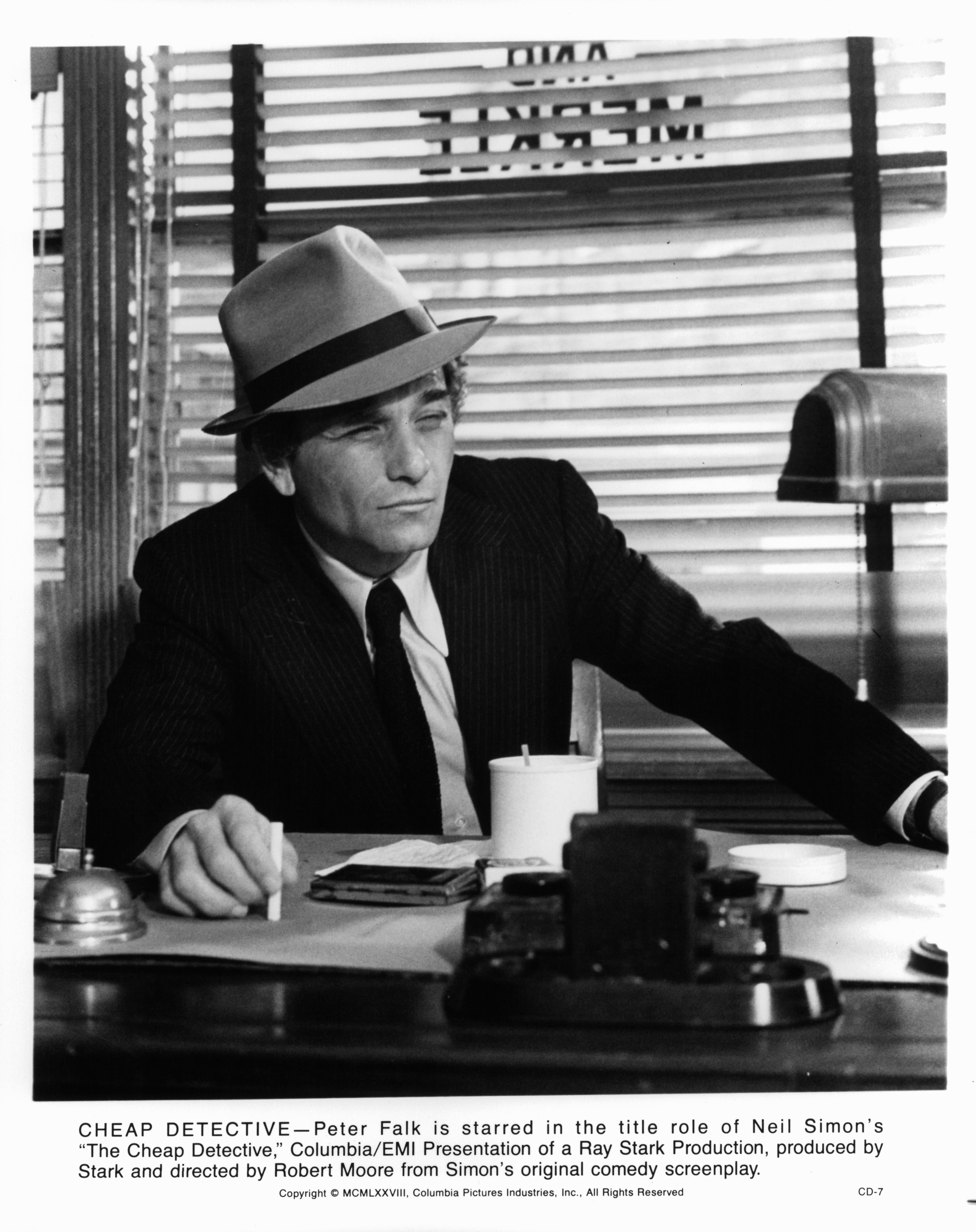 Still of Peter Falk in The Cheap Detective (1978)