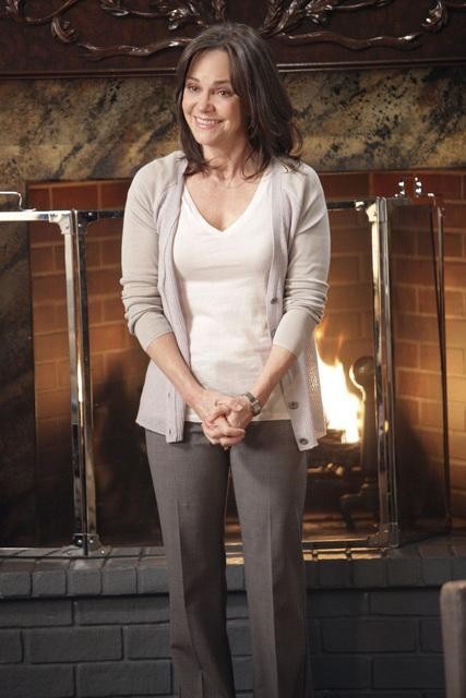 Still of Sally Field in Brothers & Sisters (2006)
