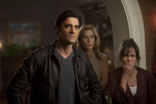 Still of Sally Field, Rachel Griffiths and Gilles Marini in Brothers & Sisters (2006)