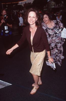 Sally Field at event of Gelbstint eilini Rajena (1998)