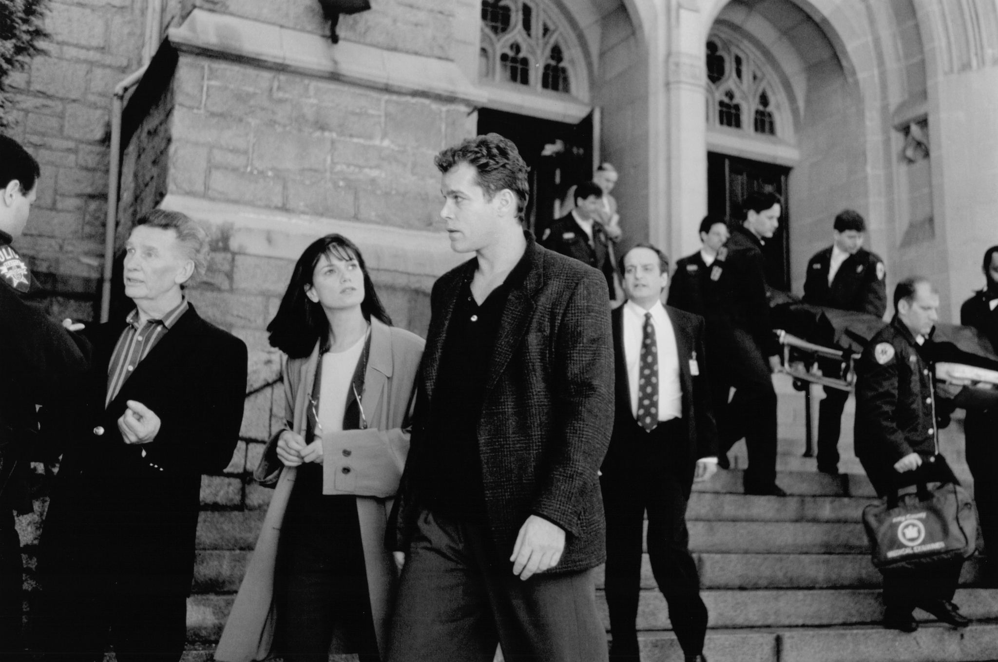 Still of Linda Fiorentino, Ray Liotta and David Paymer in Unforgettable (1996)