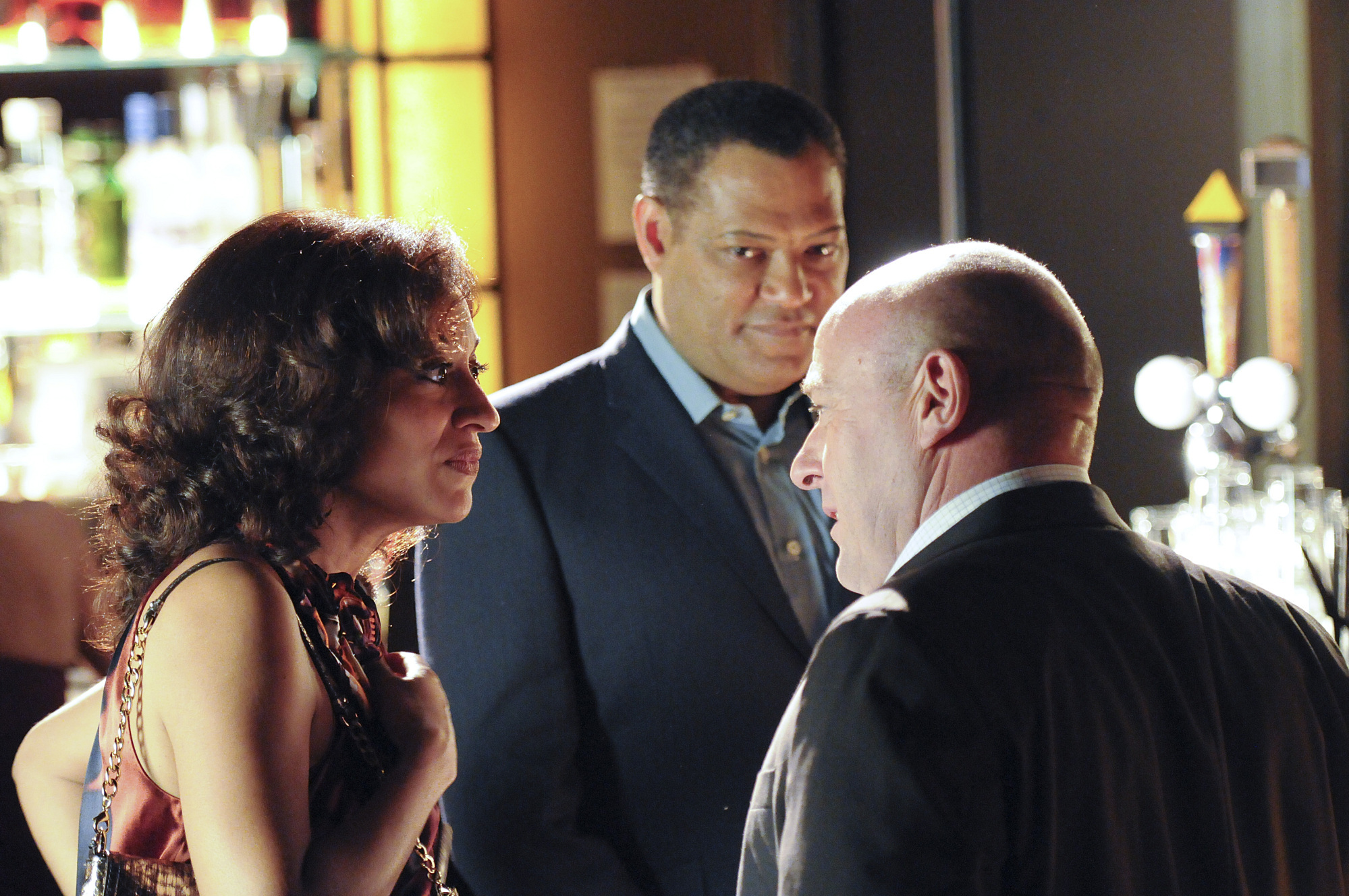 Still of Laurence Fishburne and Tracee Ellis Ross in CSI kriminalistai (2000)