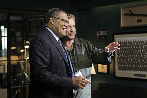 Still of Laurence Fishburne and William Petersen in CSI kriminalistai (2000)