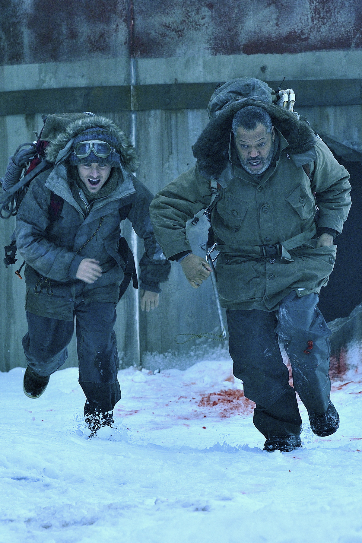 Still of Laurence Fishburne and Kevin Zegers in The Colony (2013)