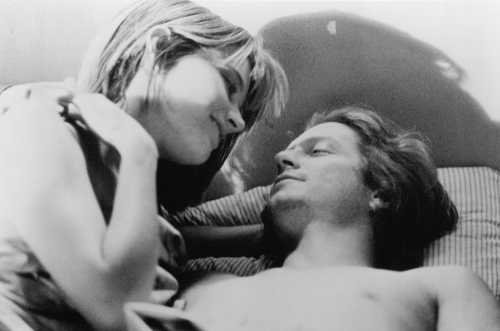 Still of Bridget Fonda and Eric Stoltz in Bodies, Rest & Motion (1993)