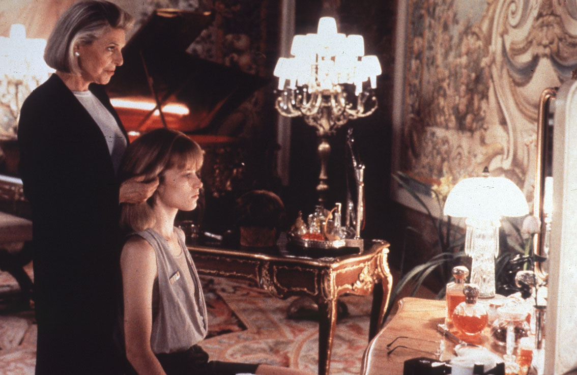 Still of Bridget Fonda and Anne Bancroft in Point of No Return (1993)
