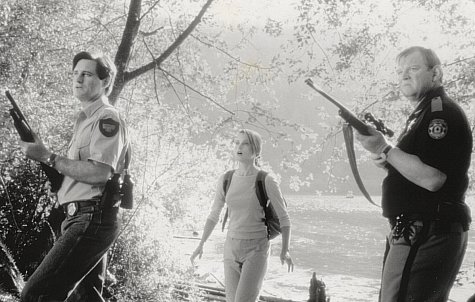 Still of Bridget Fonda, Bill Pullman and Brendan Gleeson in Lake Placid (1999)