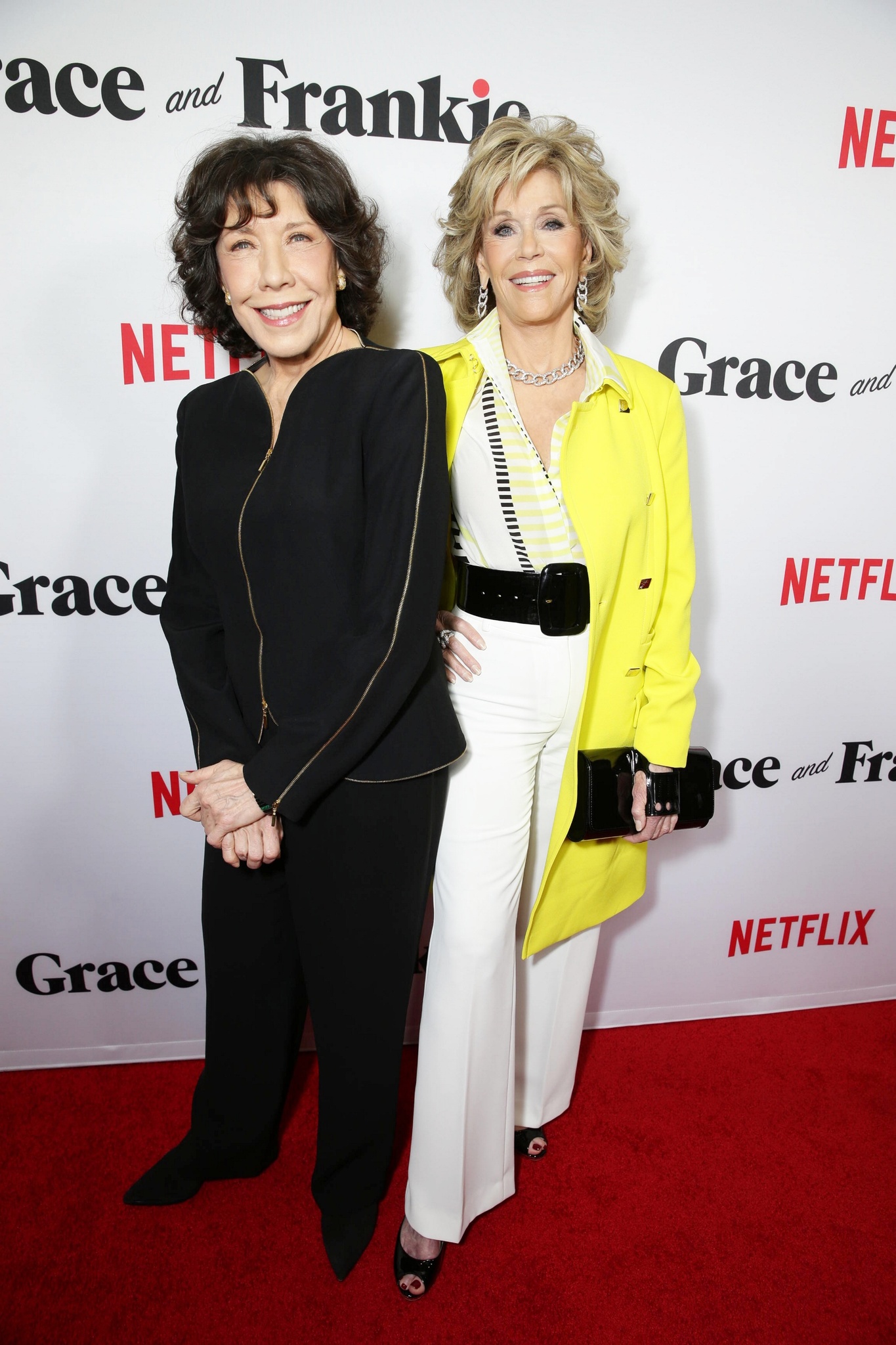 Jane Fonda and Lily Tomlin at event of Grace and Frankie (2015)