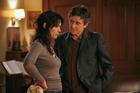 Still of Gabriel Byrne and Michelle Forbes in In Treatment (2008)