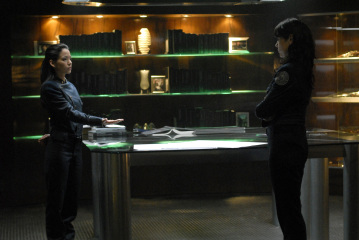 Still of Michelle Forbes and Stephanie Jacobsen in Battlestar Galactica: Razor (2007)