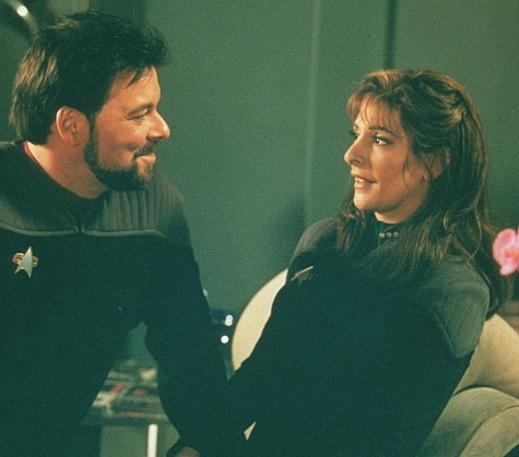 Still of Jonathan Frakes and Marina Sirtis in Star Trek: Insurrection (1998)