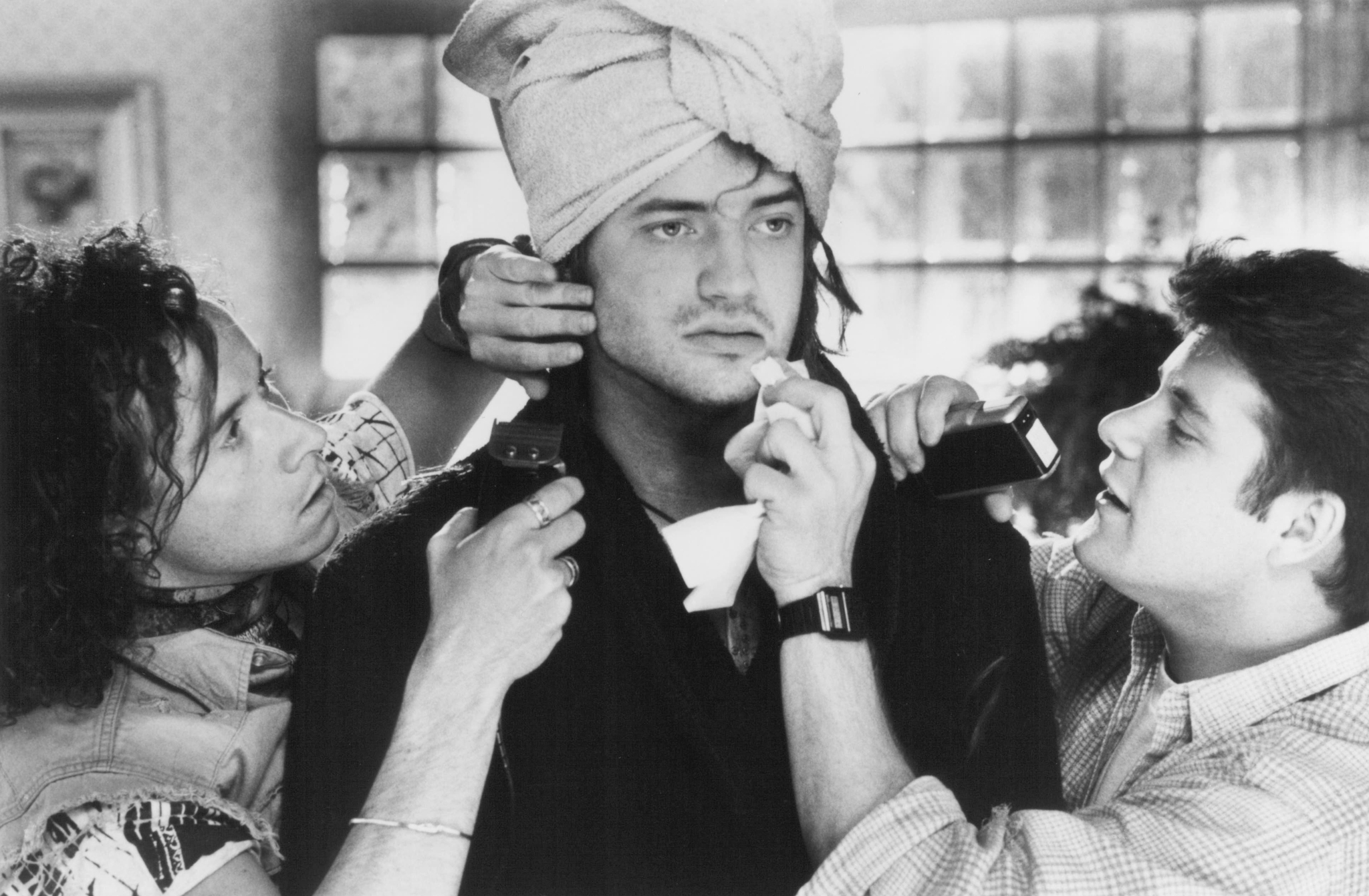 Still of Sean Astin, Brendan Fraser and Pauly Shore in Encino Man (1992)