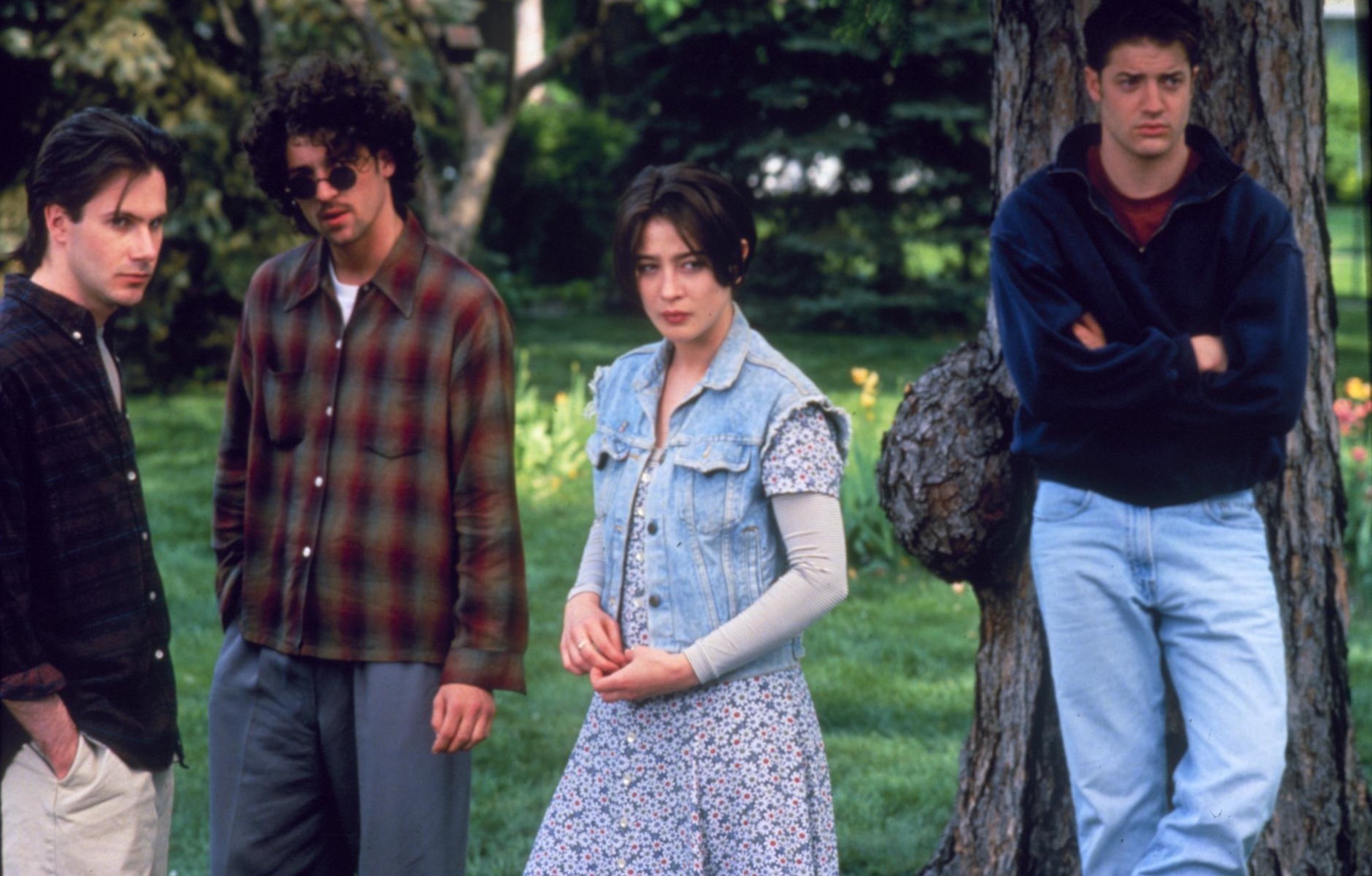 Still of Brendan Fraser, Patrick Dempsey and Moira Kelly in With Honors (1994)