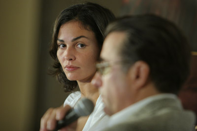 Andy Garcia and Inés Sastre at event of The Lost City (2005)