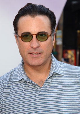 Andy Garcia at event of Chicken Little (2005)