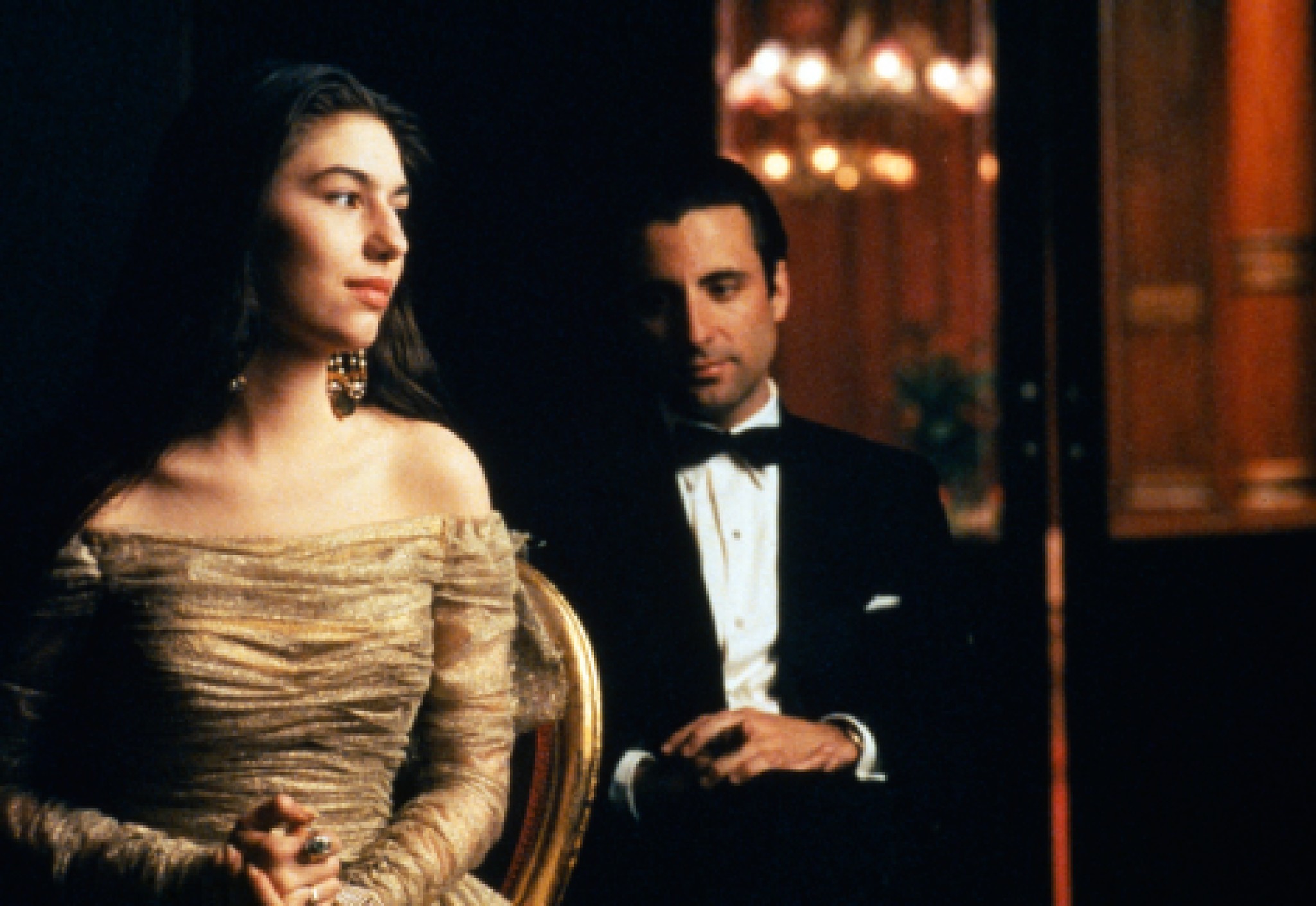Still of Andy Garcia and Sofia Coppola in Krikstatevis III (1990)
