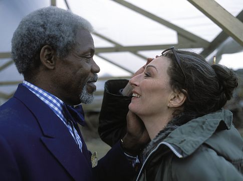 Still of Danny Glover and Anjelica Huston in The Royal Tenenbaums (2001)