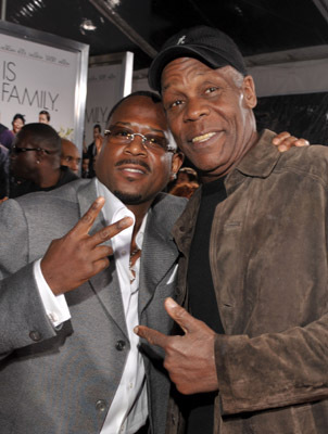 Danny Glover and Martin Lawrence at event of Death at a Funeral (2010)