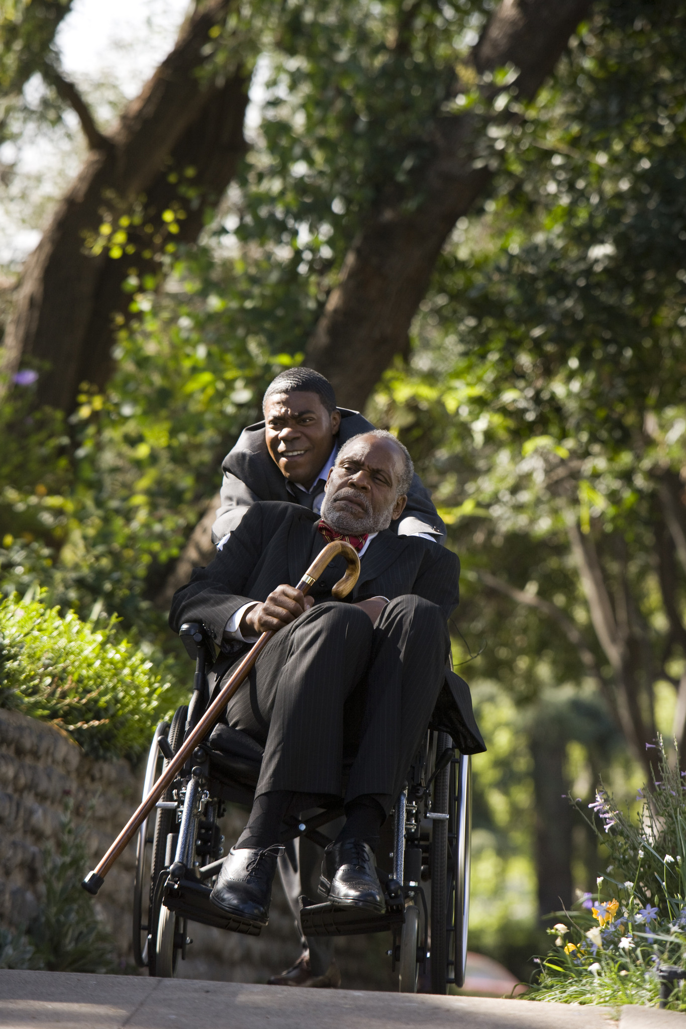 Still of Danny Glover and Tracy Morgan in Death at a Funeral (2010)